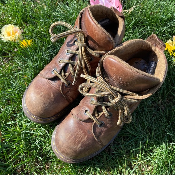 Vintage 90's Dr. Martens Brown Lace-up Chunky Ankle Boots - Picture 3 of 6
